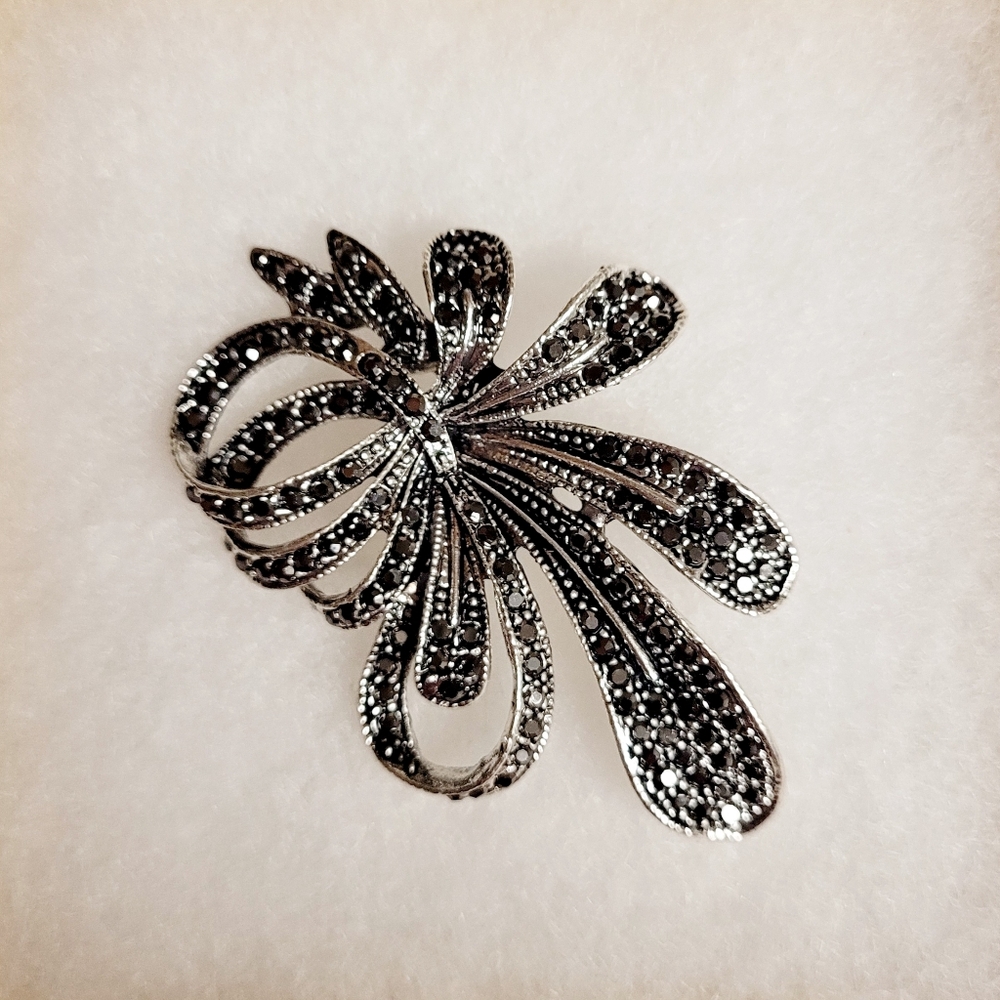 Vintage Style Flower Marcasite Brooch NWT